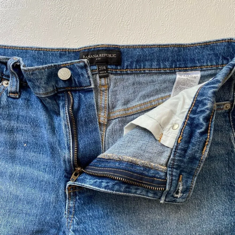 Banana Republic Denim Shorts Size 27/4 Medium Wash Classic Mid Rise